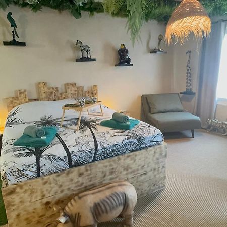 La Jungle De Sissy Bed and Breakfast Σαιντ-Μαρί-ντε-λα-Μερ Εξωτερικό φωτογραφία