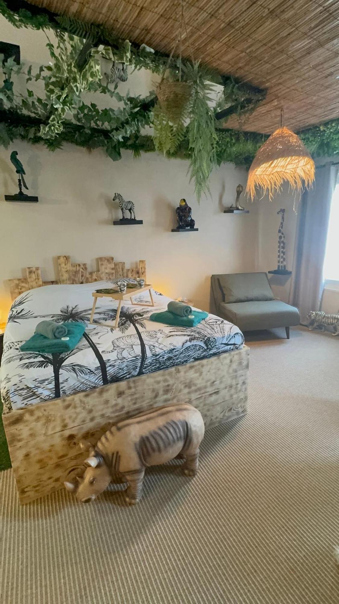 La Jungle De Sissy Bed and Breakfast Σαιντ-Μαρί-ντε-λα-Μερ Εξωτερικό φωτογραφία